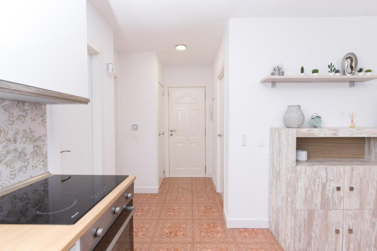 Sea View, Newly Renovated, 2 Bedrooms Apartment In Costa Adeje Exterior foto